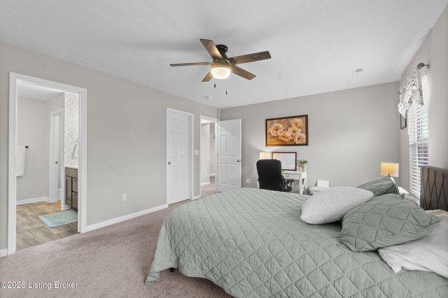 8809 Salute Way, Louisville, KY 40229