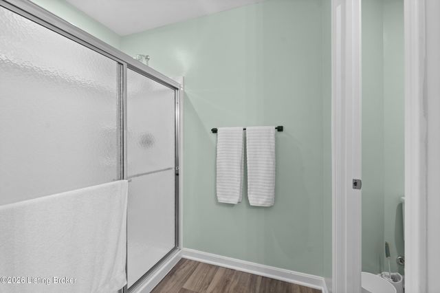 8809 Salute Way, Louisville, KY 40229