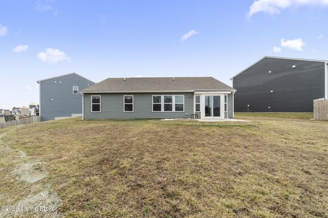 8809 Salute Way, Louisville, KY 40229