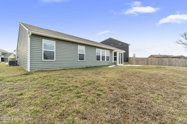 8809 Salute Way, Louisville, KY 40229