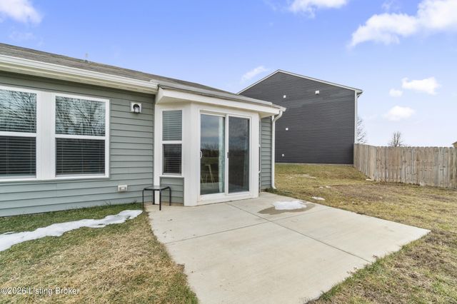 8809 Salute Way, Louisville, KY 40229