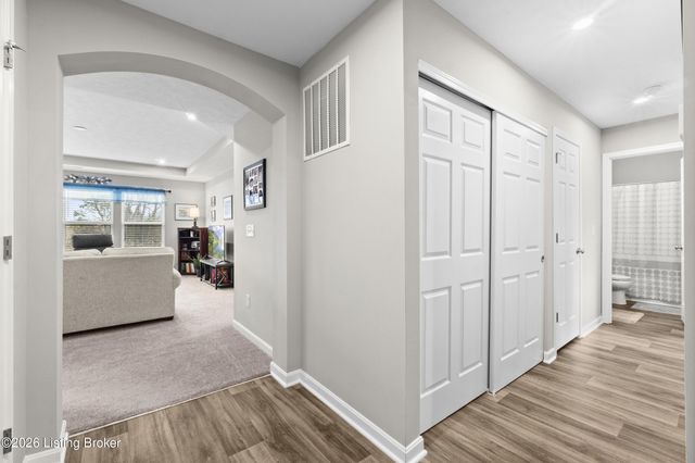 8809 Salute Way, Louisville, KY 40229