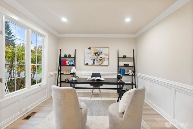 17105 SE 47th Court, Bellevue, WA 98006