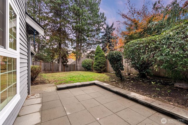 17105 SE 47th Court, Bellevue, WA 98006