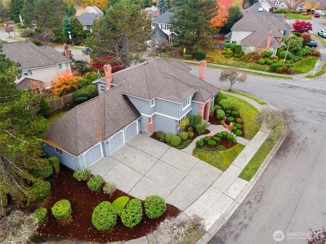 17105 SE 47th Court, Bellevue, WA 98006