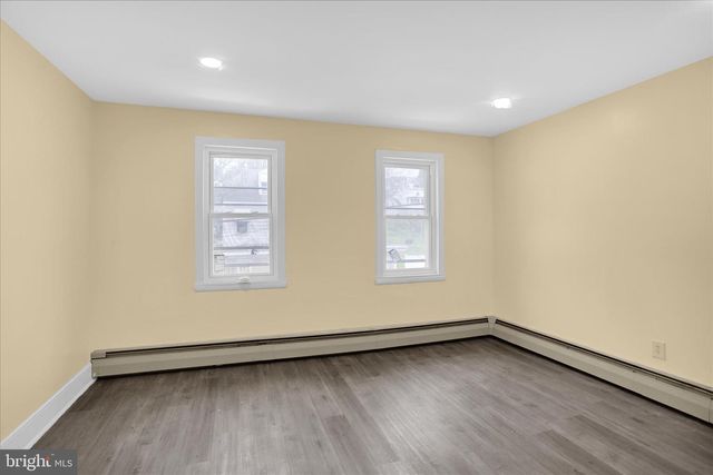 704 LAUREL BLVD, Pottsville, PA 17901