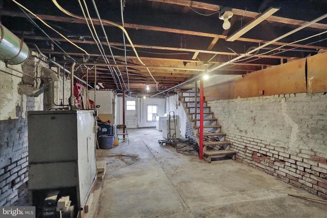 704 LAUREL BLVD, Pottsville, PA 17901