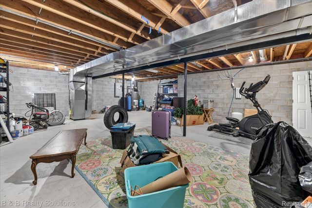 5769 Cobblestone Drive, Deerfield Township, MI 48461