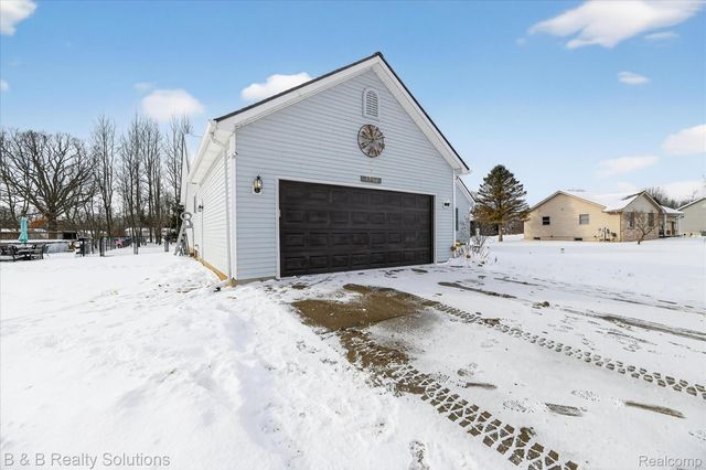 5769 Cobblestone Drive, Deerfield Township, MI 48461