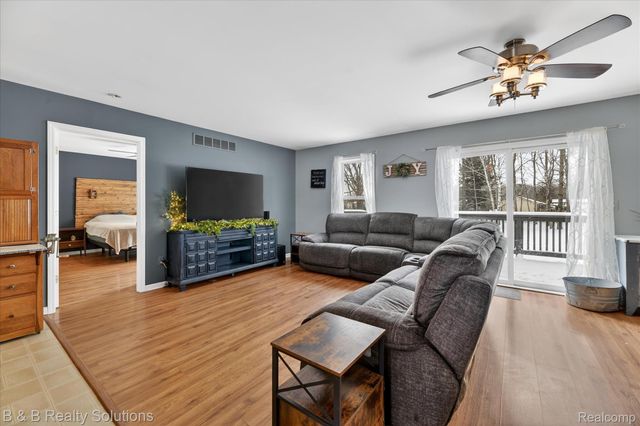 5769 Cobblestone Drive, Deerfield Township, MI 48461