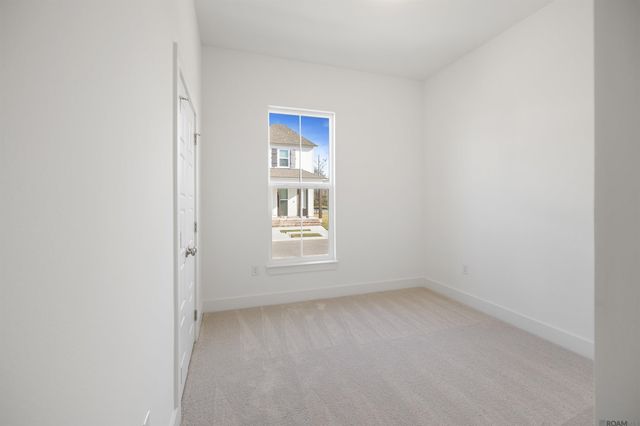 9664 Creekview Dr, Baton Rouge, LA 70836