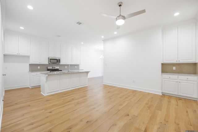 9664 Creekview Dr, Baton Rouge, LA 70836