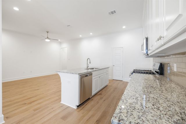 9664 Creekview Dr, Baton Rouge, LA 70836