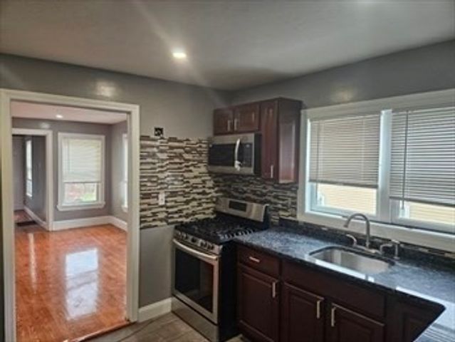 72 Allen St 1, Randolph, MA 02368