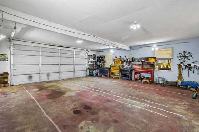 199 Justine Ave, Livingston, TX 77351