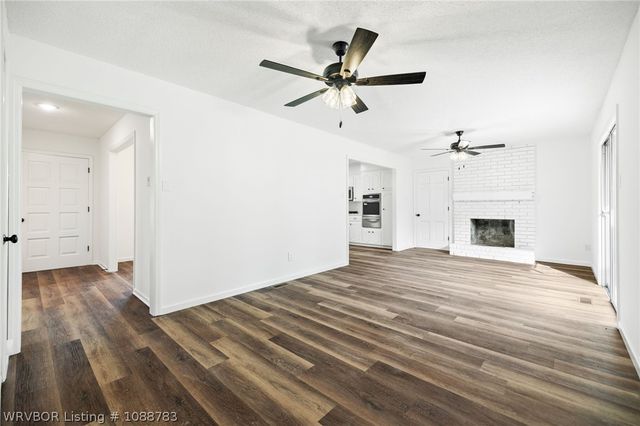 1317 Clover Lane, Fort Smith, AR 72908
