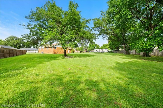 1317 Clover Lane, Fort Smith, AR 72908