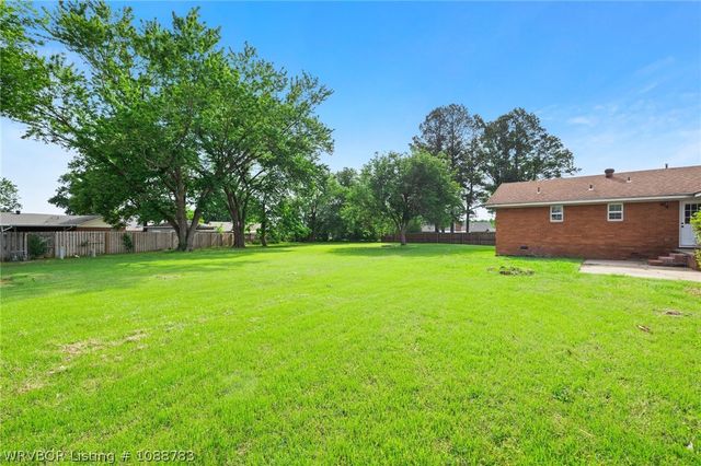 1317 Clover Lane, Fort Smith, AR 72908
