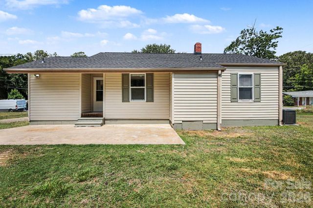 110 Spring Street, Kernersville, NC 27284