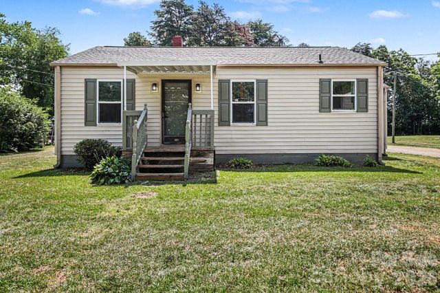 110 Spring Street, Kernersville, NC 27284