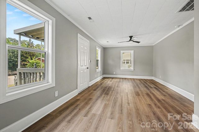 110 Spring Street, Kernersville, NC 27284