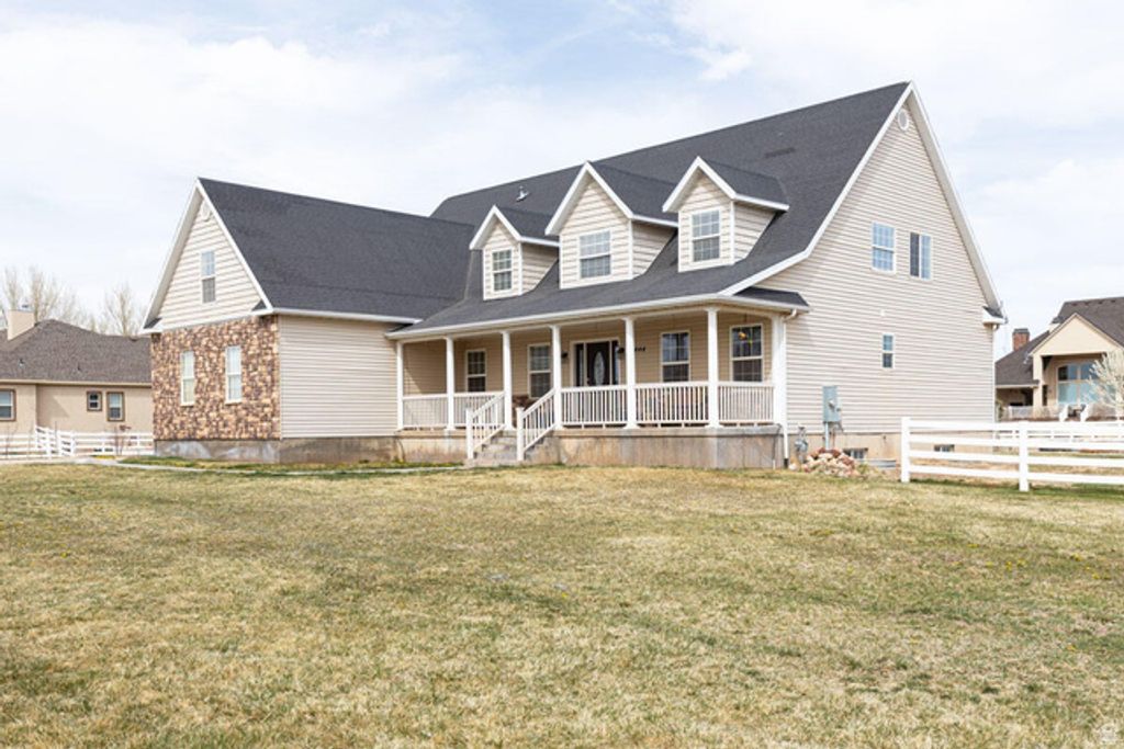Image 2 of property listing at 1444 N 3775 W, Cedar City, UT 84721