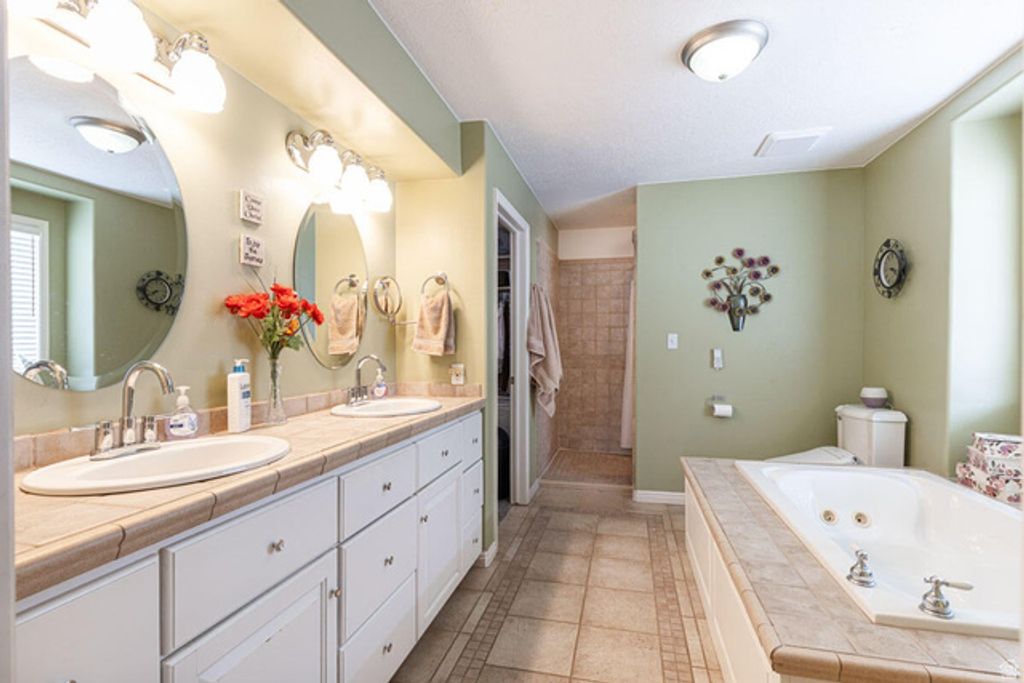 Image 12 of property listing at 1444 N 3775 W, Cedar City, UT 84721