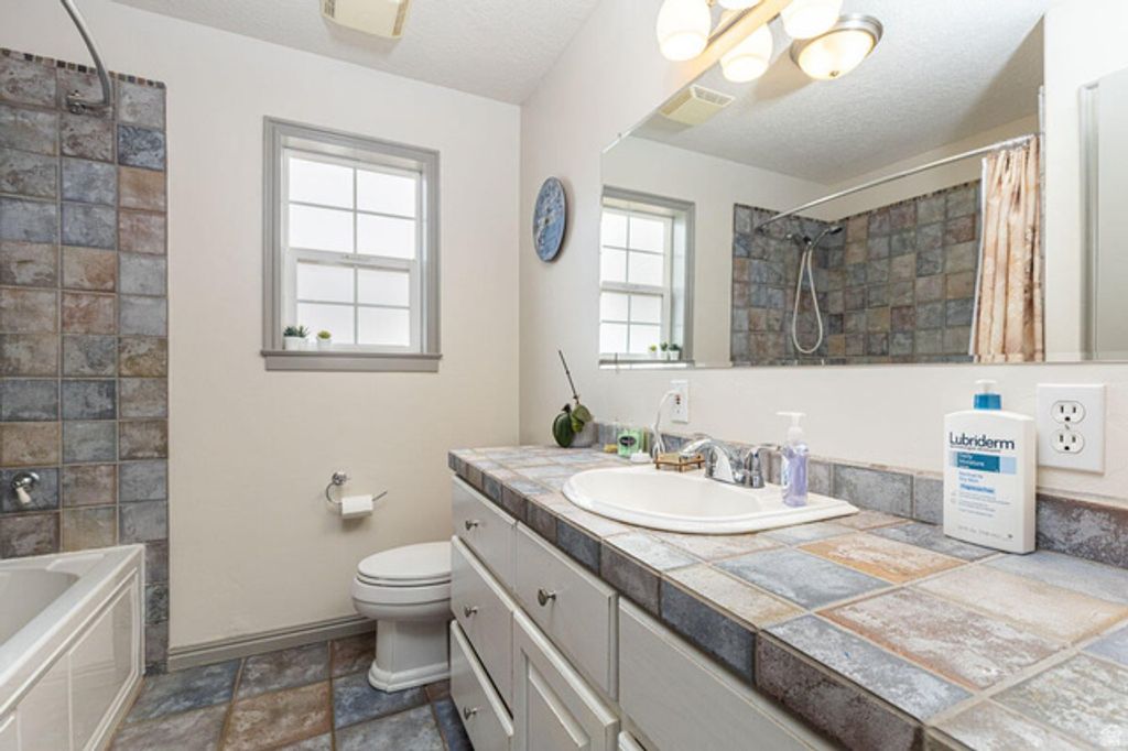 Image 24 of property listing at 1444 N 3775 W, Cedar City, UT 84721