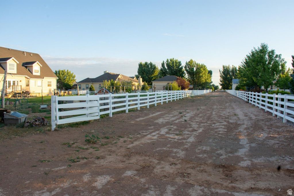Image 31 of property listing at 1444 N 3775 W, Cedar City, UT 84721