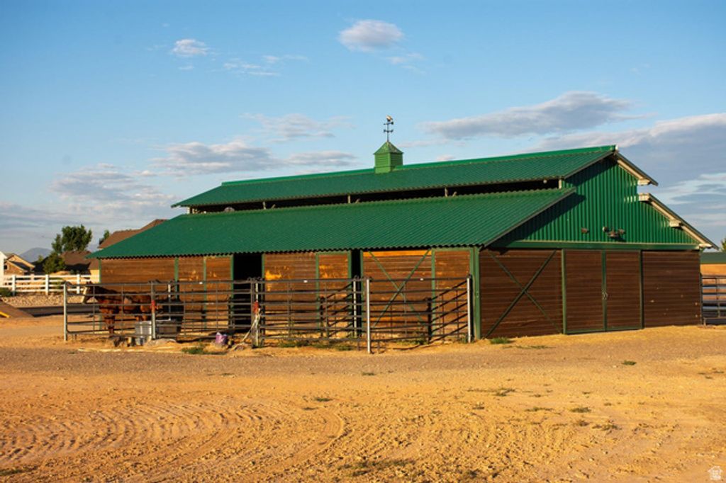 Image 34 of property listing at 1444 N 3775 W, Cedar City, UT 84721