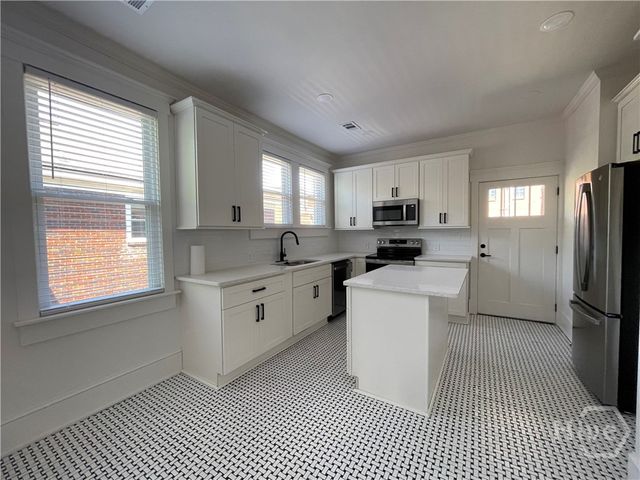 1014 E Anderson Street, Savannah, GA 31401