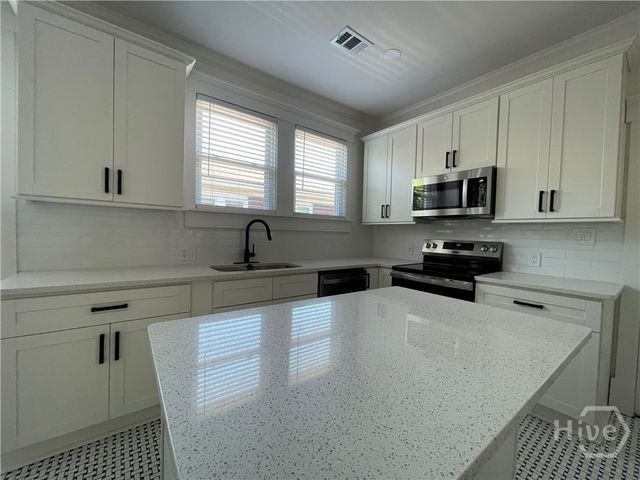 1014 E Anderson Street, Savannah, GA 31401