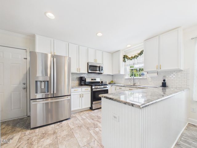 113 Meadow Fox Road, Holly Springs, NC 27540