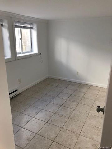 40 Oswego 1, Long Beach, NY 11561