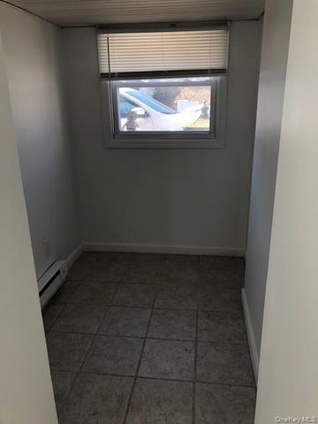 40 Oswego 1, Long Beach, NY 11561