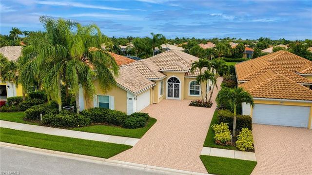 7558 Garibaldi CT, Naples, FL 34114