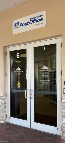 7558 Garibaldi CT, Naples, FL 34114