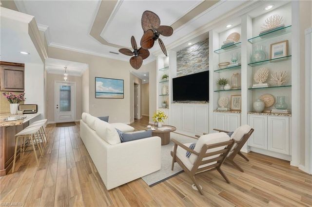 7558 Garibaldi CT, Naples, FL 34114