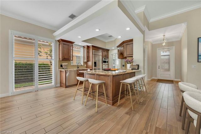 7558 Garibaldi CT, Naples, FL 34114