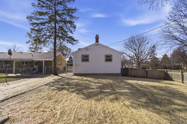 4076 N 93rd STREET, Wauwatosa, WI 53222
