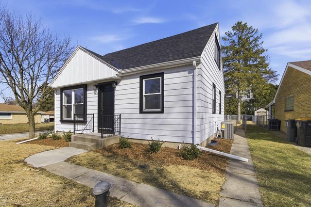 4076 N 93rd STREET, Wauwatosa, WI 53222