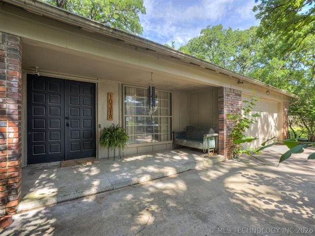10318 S Sandusky Avenue, Tulsa, OK 74137