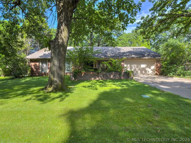 10318 S Sandusky Avenue, Tulsa, OK 74137