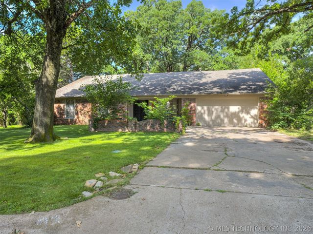 10318 S Sandusky Avenue, Tulsa, OK 74137