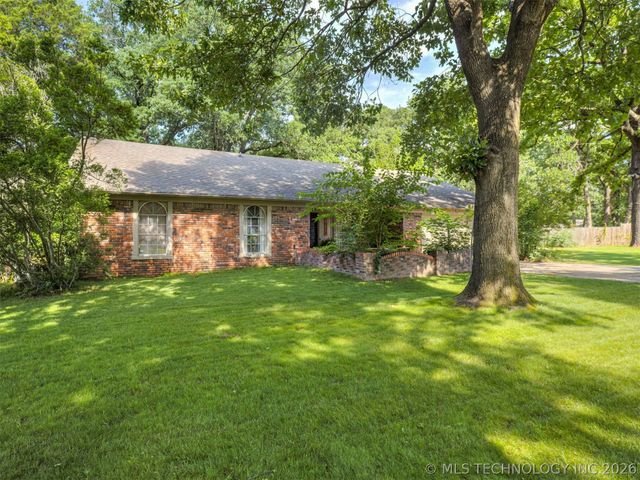 10318 S Sandusky Avenue, Tulsa, OK 74137