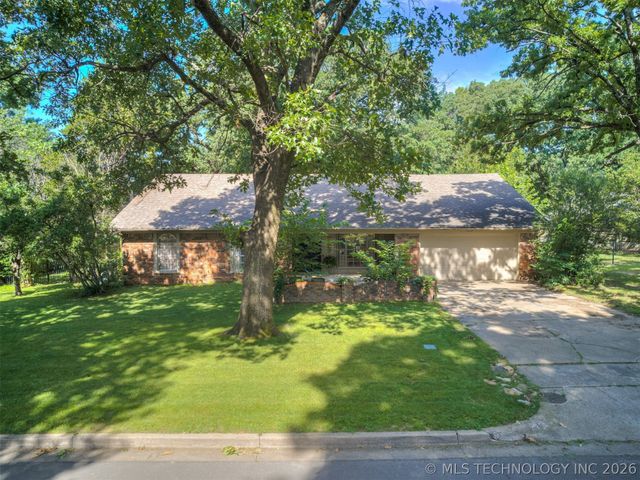 10318 S Sandusky Avenue, Tulsa, OK 74137