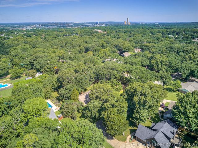 10318 S Sandusky Avenue, Tulsa, OK 74137