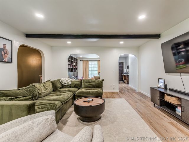 10318 S Sandusky Avenue, Tulsa, OK 74137