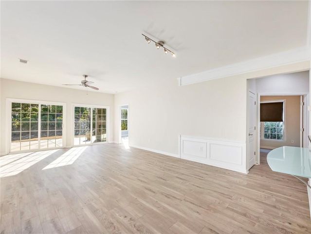 6513 Bradford Court, Hoschton, GA 30548