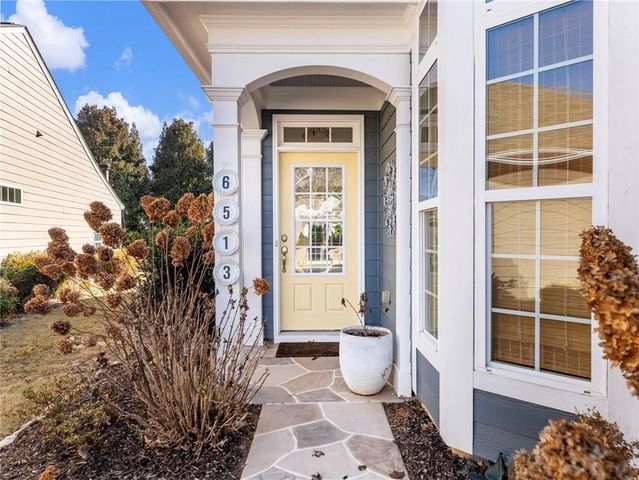 6513 Bradford Court, Hoschton, GA 30548